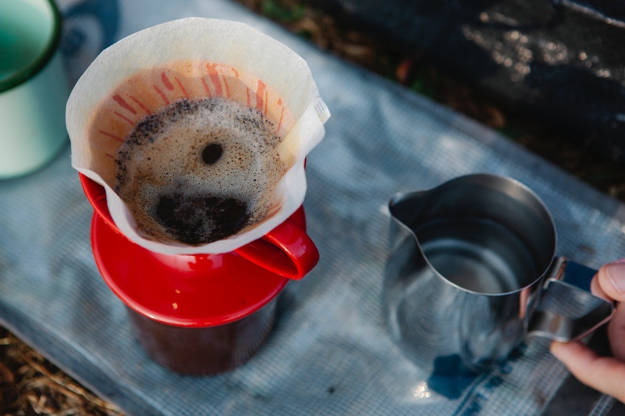 Pour Over Coffee vs Drip: Why Is Pour Over Coffee Better? — Blue