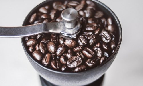 10 Best Budget Coffee Grinders Under $100 to Buy in 2021