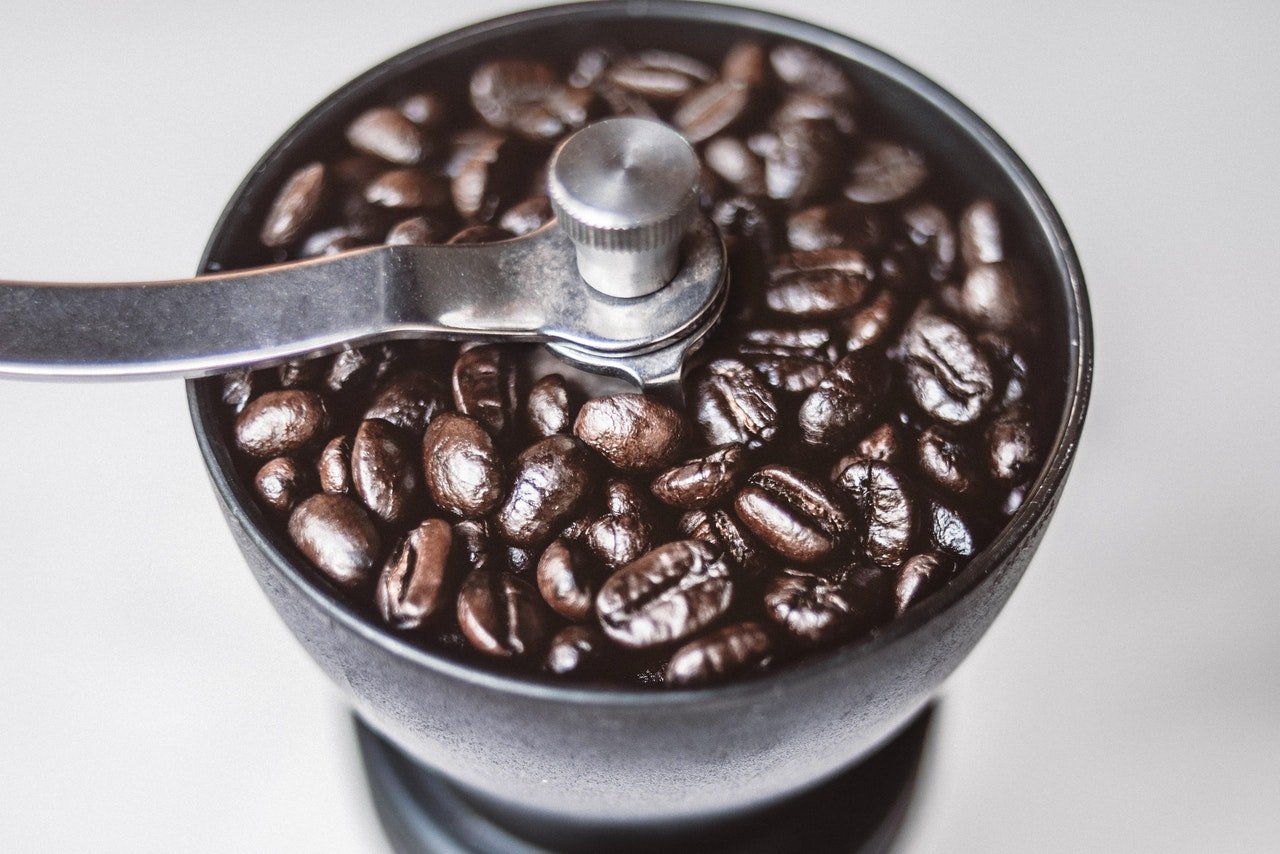 10 Best Budget Coffee Grinders Under $100 to Buy in 2021 - The Finest Roast